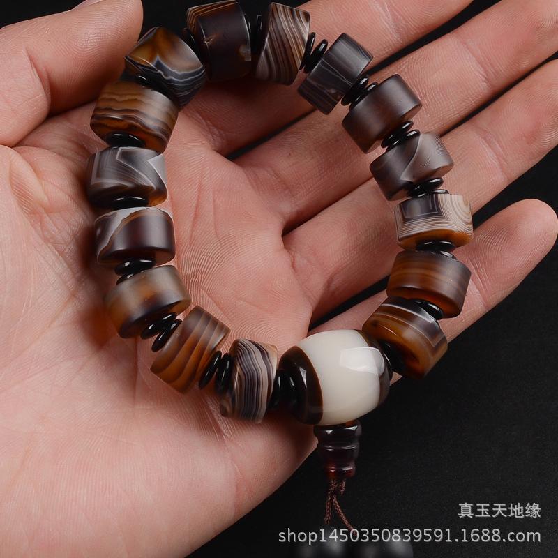 Модный шелковый браслет Agate  – обзор и цена Ethnic Fashion Way